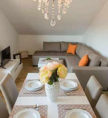 Ivana Appartamento Traù